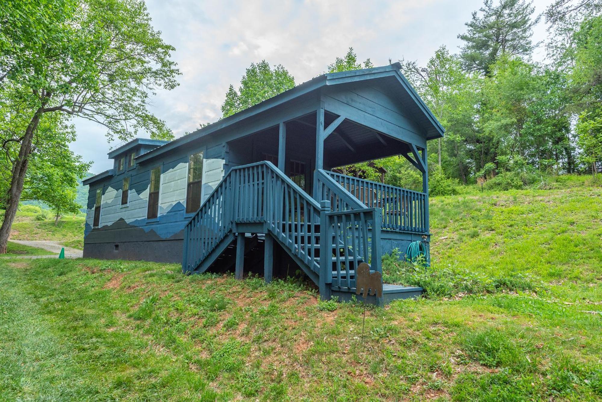 Engadine Inn And Cabins Candler Exterior foto